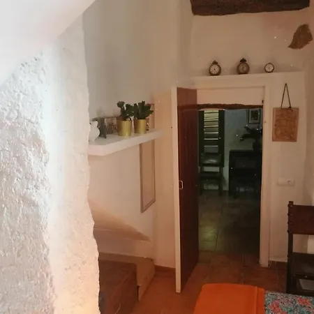 Cal Benaiges Apartment *